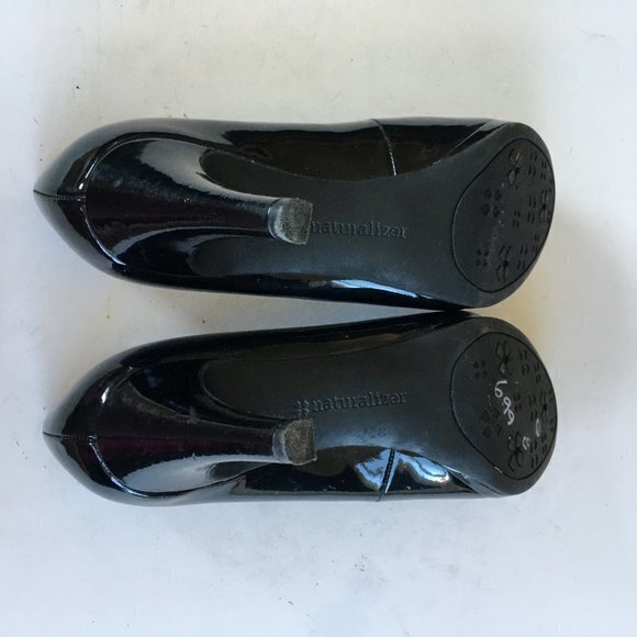 NATURALIZER LENNOX Black‎ Patent Leather Heels Pumps Womens Size 8M Work - Picture 9 of 9